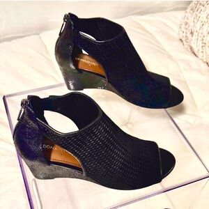 Donald J. Pliner Elegant Black Ankle Booties